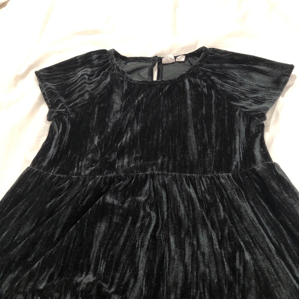 LIKE NEW! Gap Girls Velvet Keyhole Tiered Dress MEDIUM 8/9 in Black